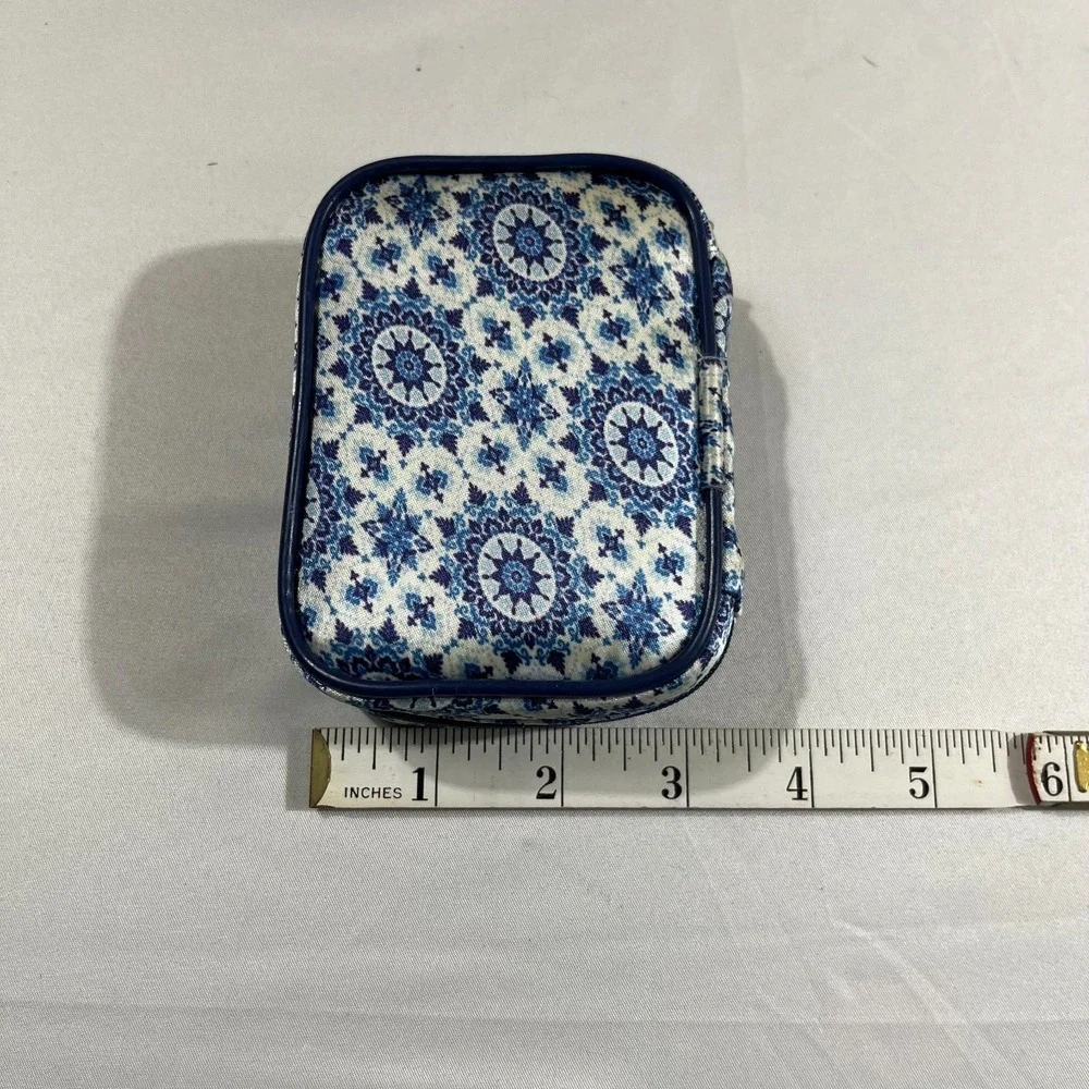 Fashion Smart Travel Pill Organizer Case Blue Floral 7 Day Weekly Storage